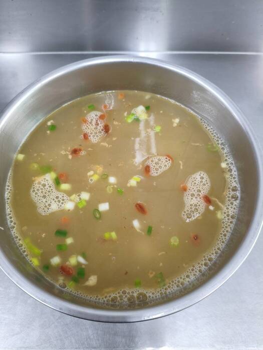 午餐：蘿蔔煎蛋湯