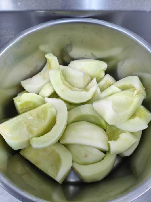 午餐：四季水果