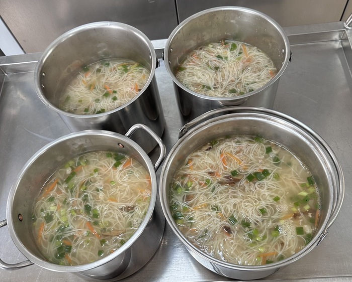 早點：肉燥麵線湯