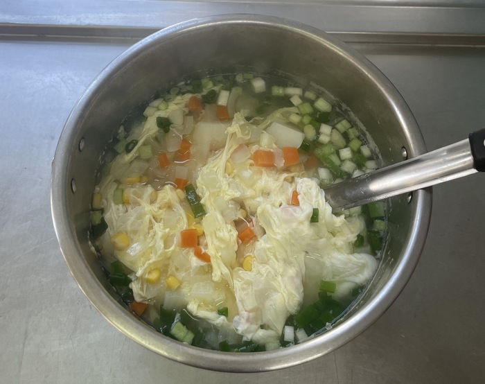 早點：洋芋什錦燉湯