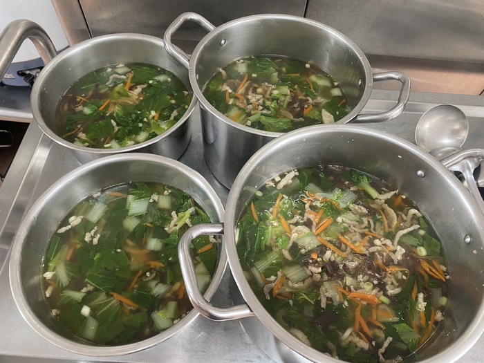午點：什錦湯麵