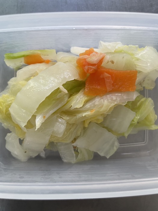 午餐：季節時蔬