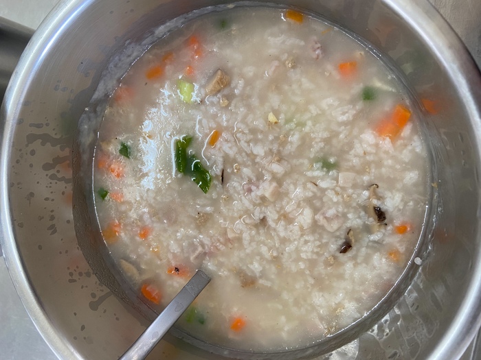 早點：芋頭鹹粥　