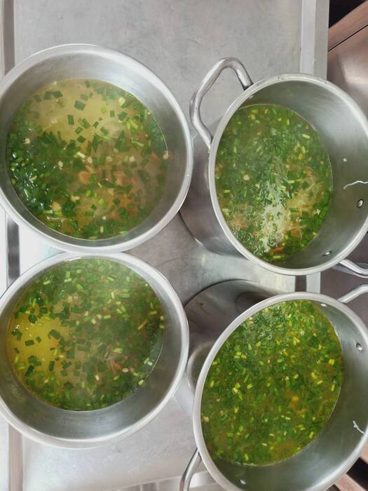 午點：肉燥細粉湯