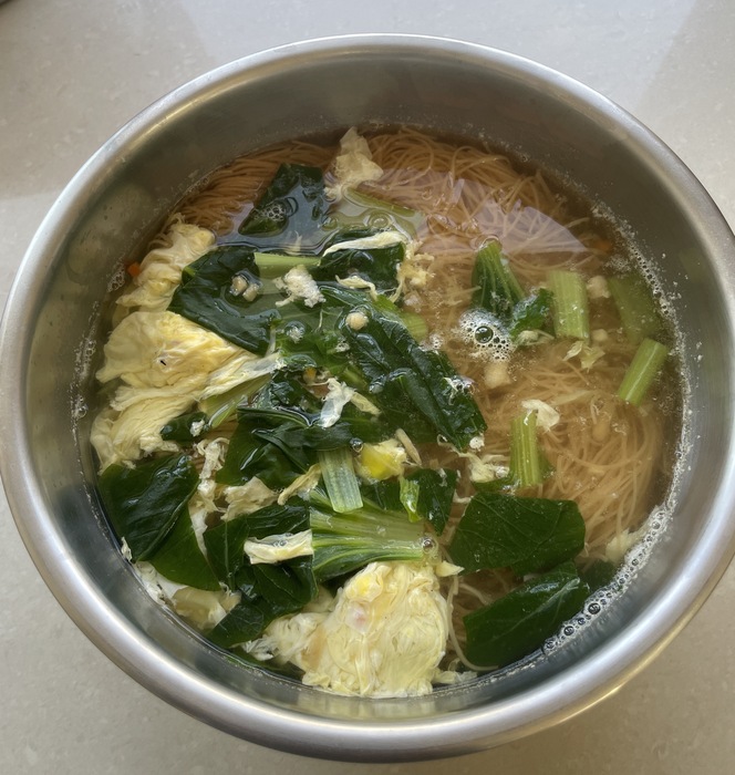 早點：雞絲麵