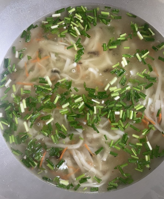 早點：客家板條湯　
