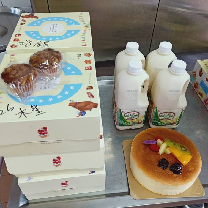 早點：生日蛋糕+無糖豆漿