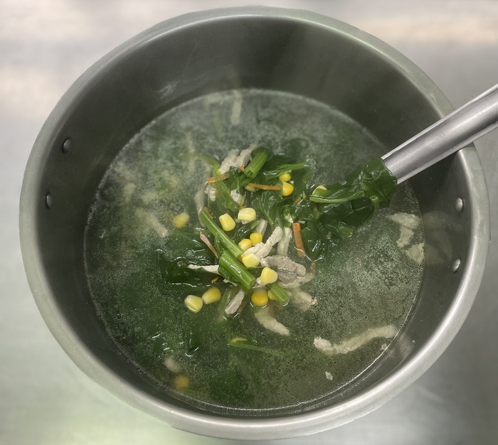 早點：菠菜玉米肉絲粥