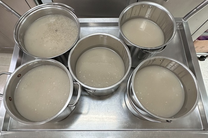 午點： 葡萄乾椰奶西米露