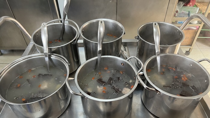 早點：薑絲米血肉骨湯麵
