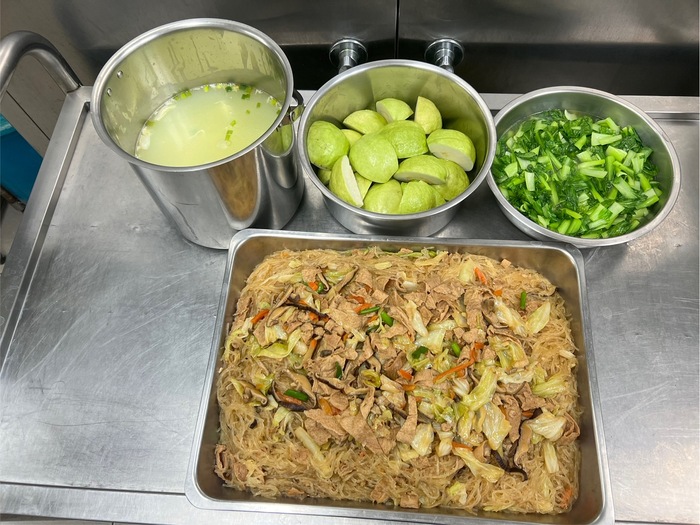 午餐：★高麗菜炒冬粉、季節時蔬、蛋花湯、四季水果113/07/22