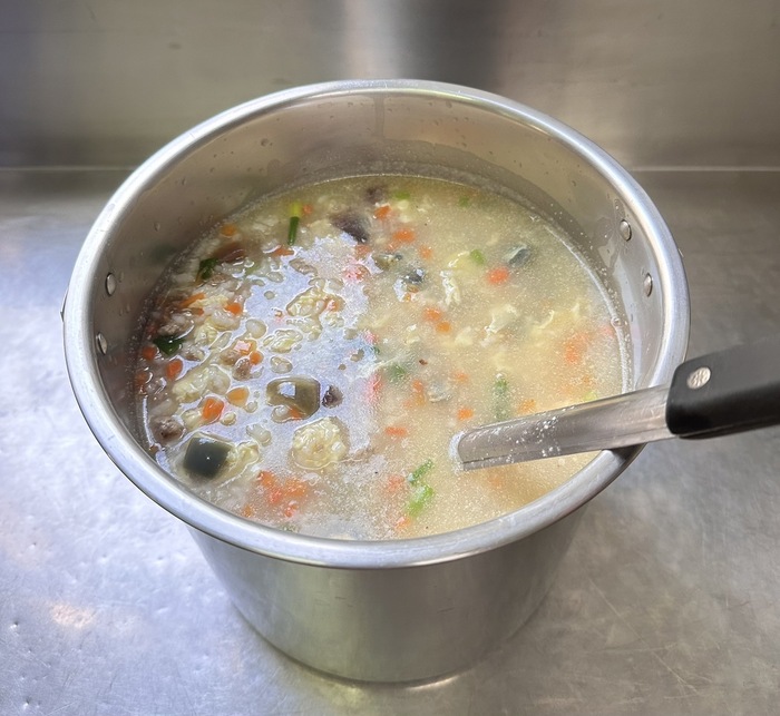 早點：皮蛋瘦肉粥