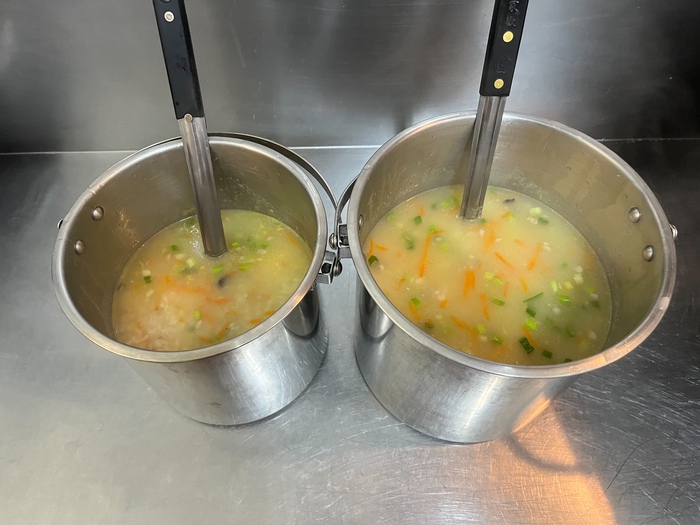 早點：古早味肉粥