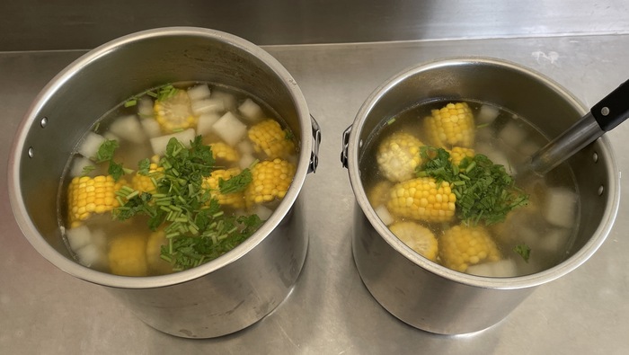 午點：甜玉米排骨湯
