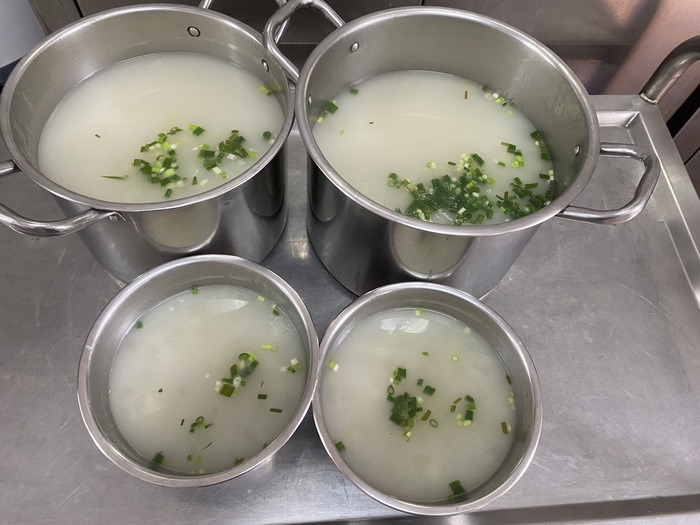 早點：冬瓜薏仁排骨湯