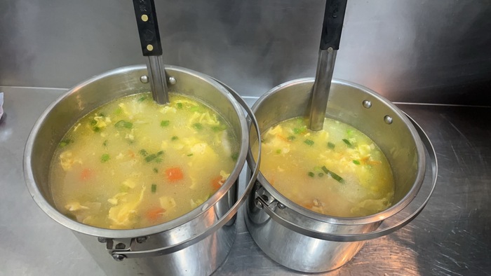 早點：滑蛋肉茸粥
