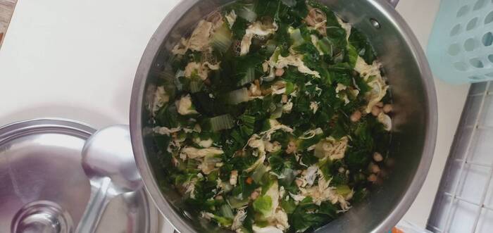 早點：雞絲麵