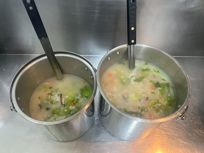 早點：古早味肉粥