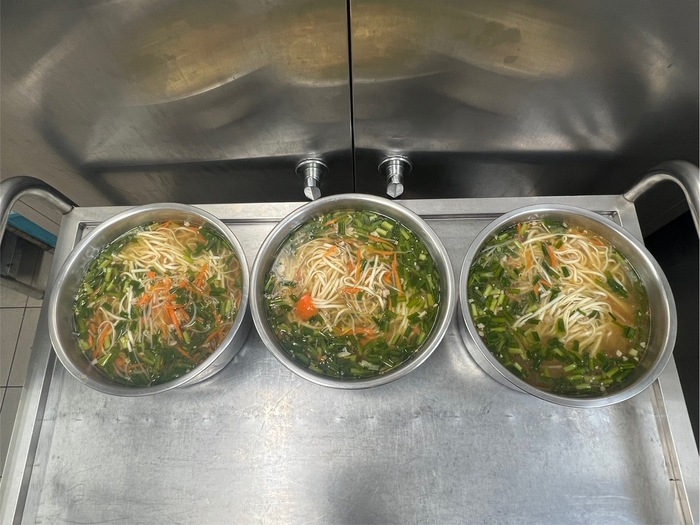 午點：肉燥湯麵