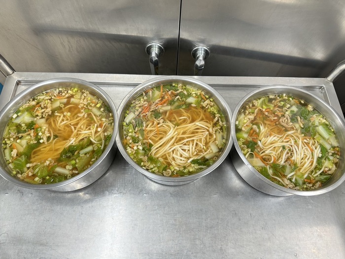 午點：陽春麵