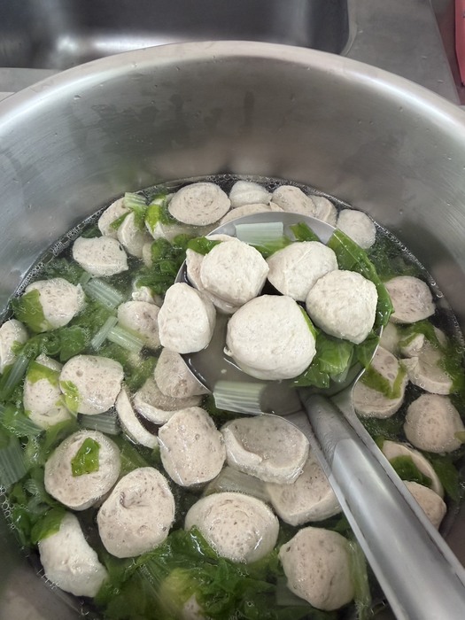 午點：青菜貢丸湯