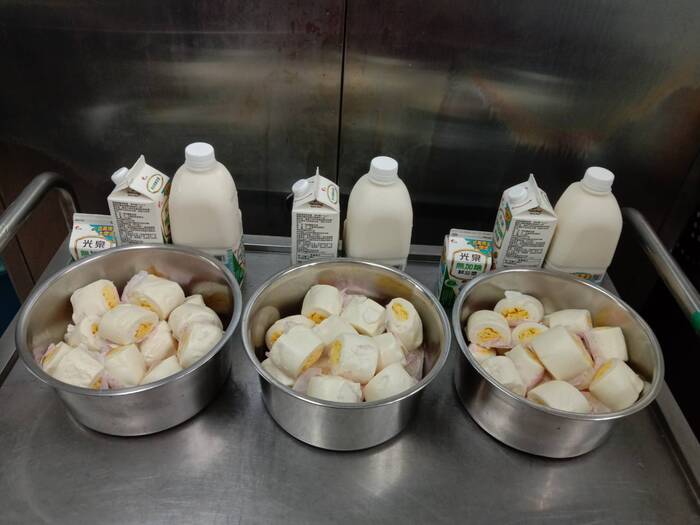 早點：銀絲捲+無糖豆漿2024/9/23