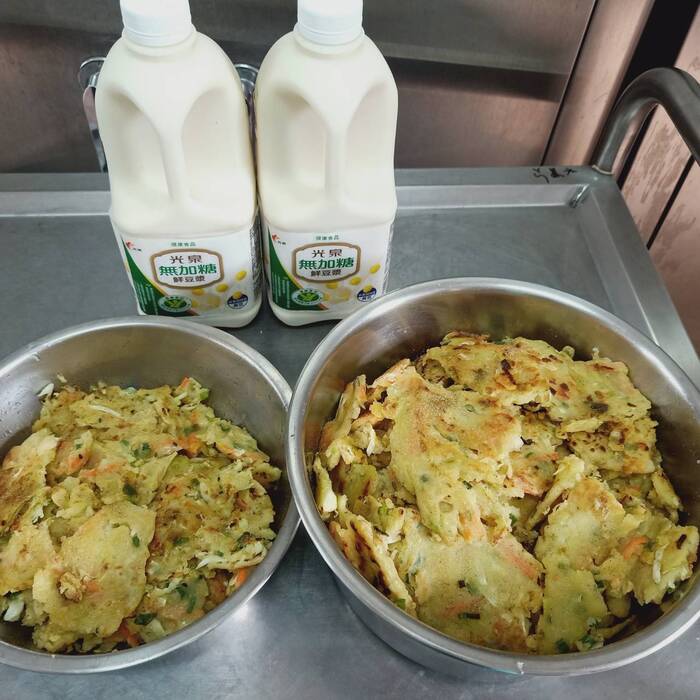 午點：大阪燒+無糖豆漿