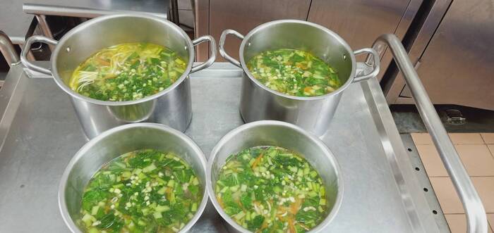 早點：陽春麵