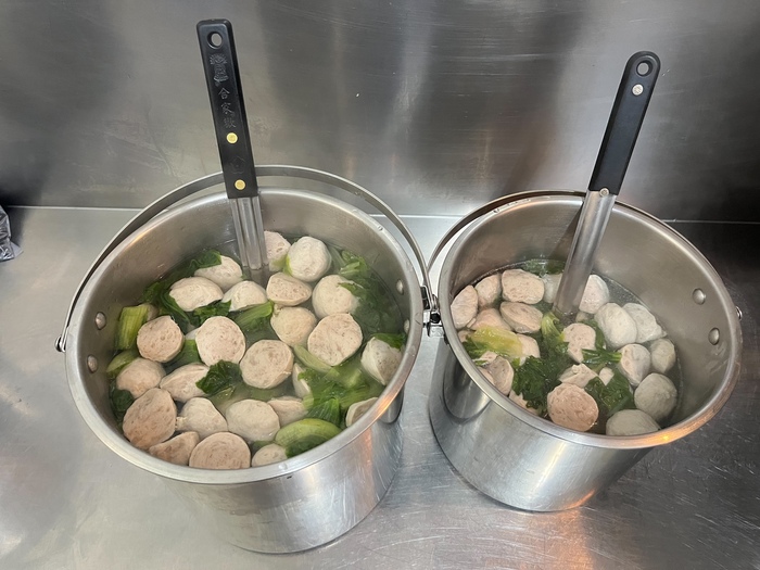 早點：青蔬貢丸湯